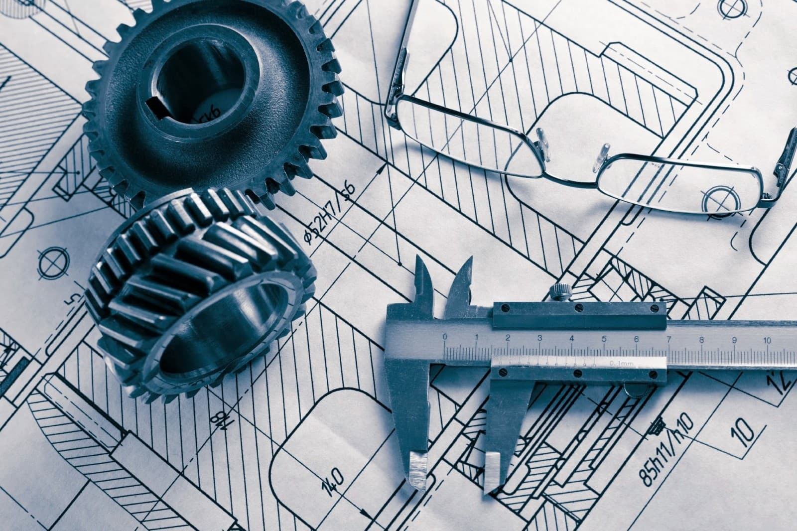 Ali Efe GÜR - Mechanical Engineer & Electrical and Electronics Engineer
